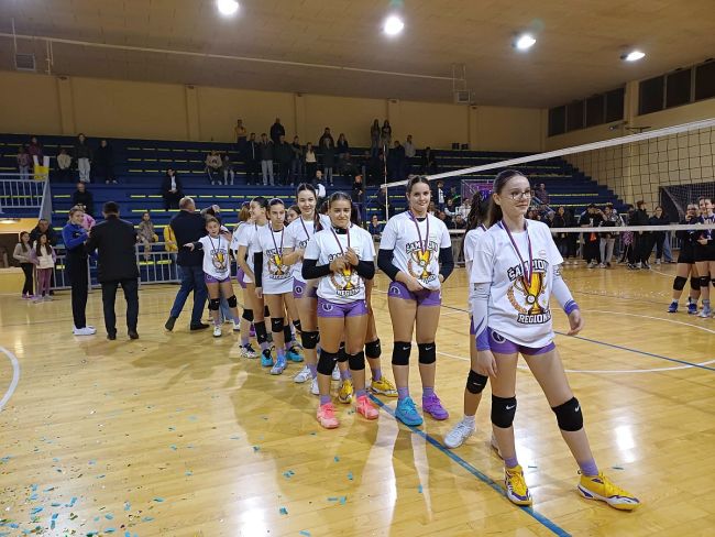 aaaZlatne medalje za tehničarke pretpionirke